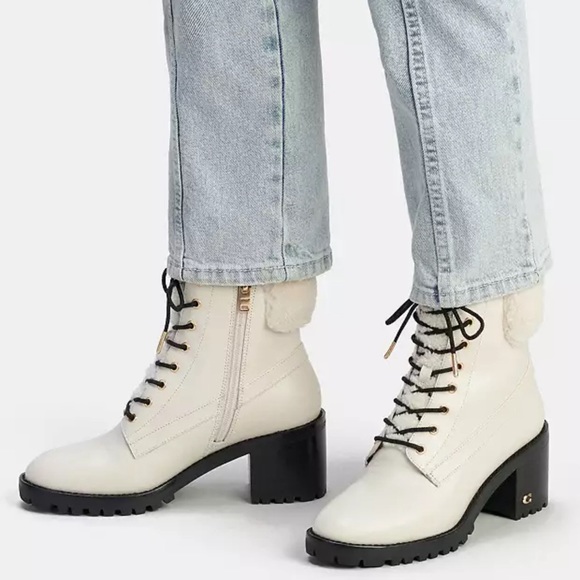 Leather and faux shearling upper
Man-made leather lining and footbed - Picture 3 of 4